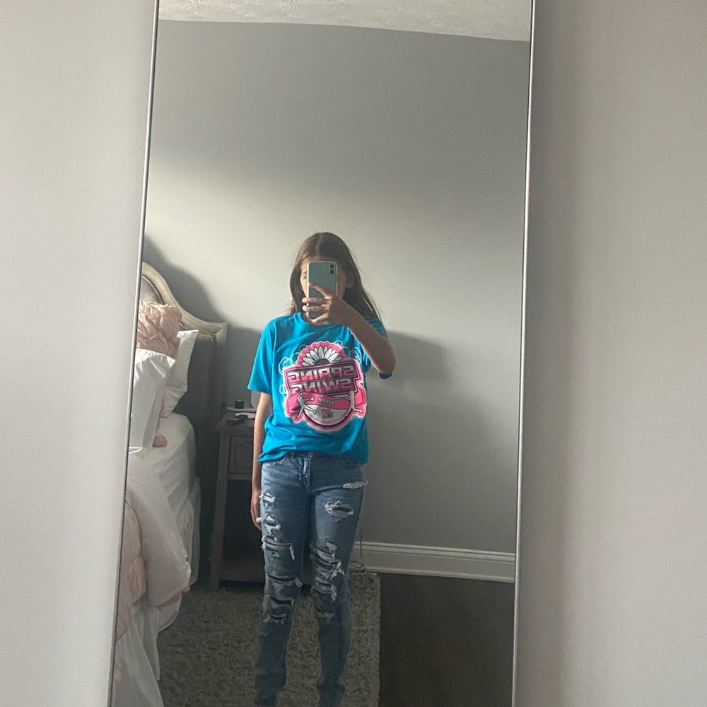 American Eagle Light Wash Skinny Jeans